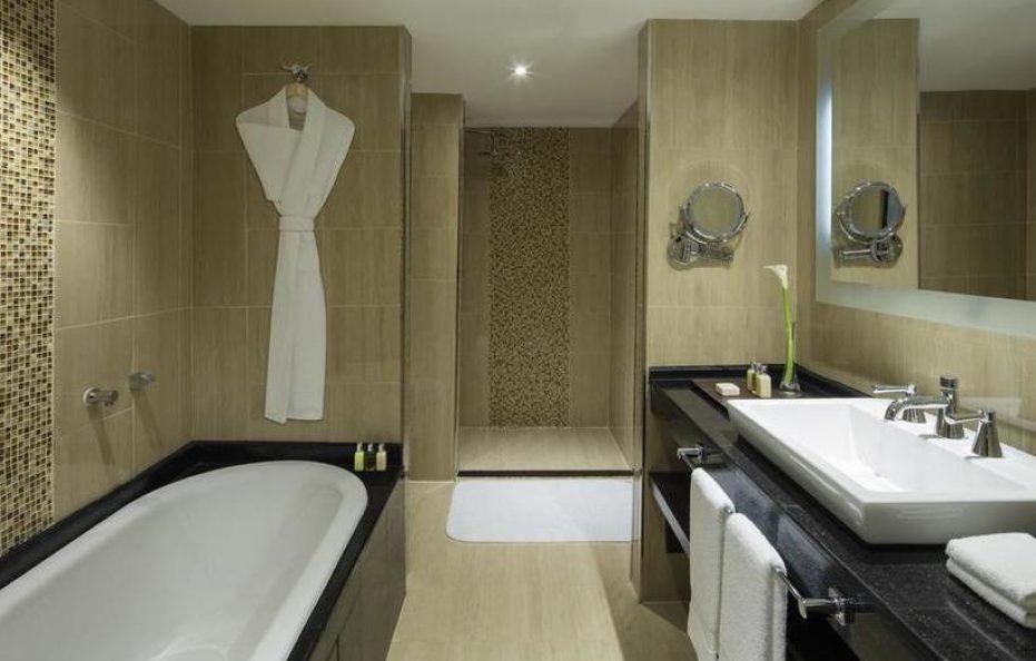 Pearl of Africa Hotel